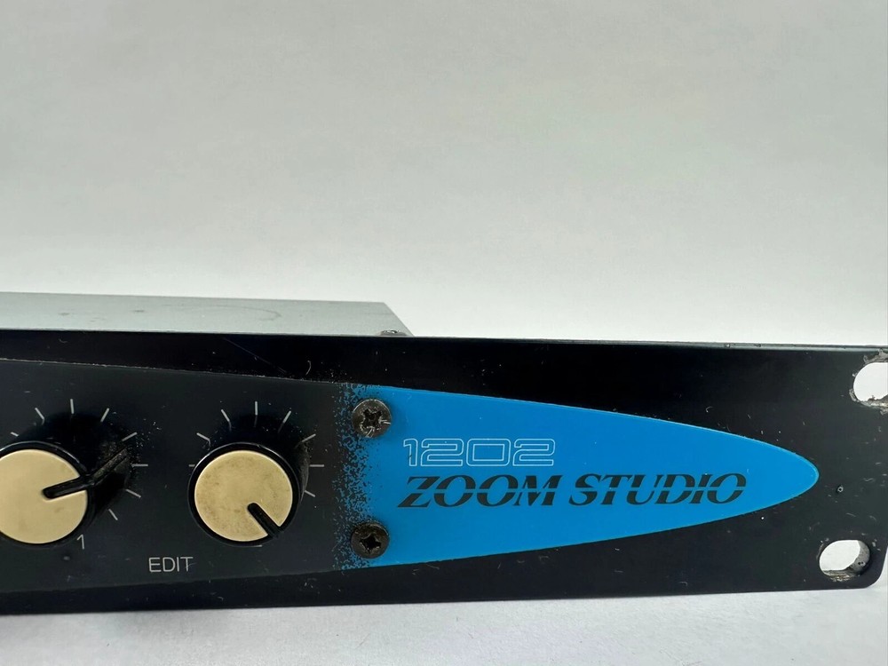 Zoom 1202 Multi-Effect Processor Untested