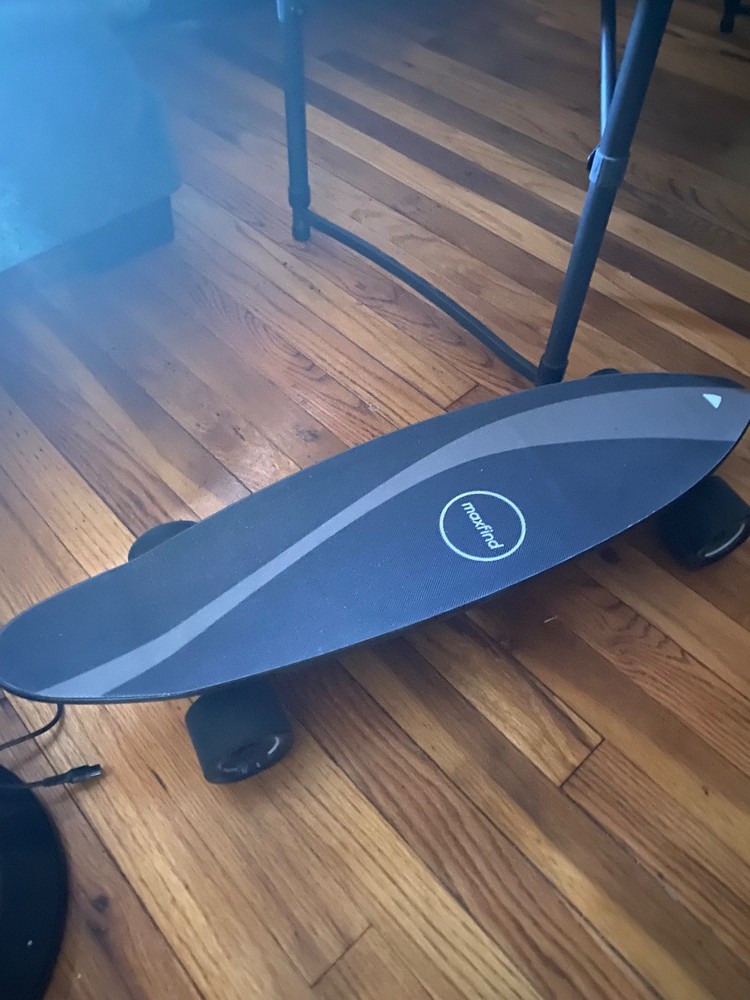 Maxfind Max Skateboard