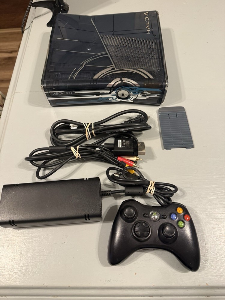 Microsoft Xbox 360 320GB Halo 4 Edition Console Tested Working