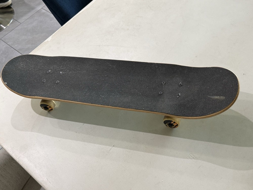 Skateboard With 50mm Clouds