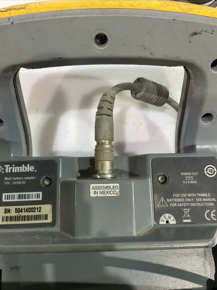 TRIMBLE 59369-00 MULTI BATTERY ADAPTOR T2M