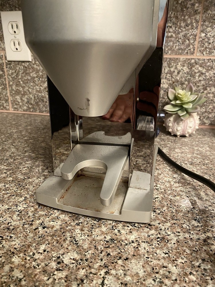 ROCKET ESPRESSO FAUSTINO 3.1On-Demand Home Grinder