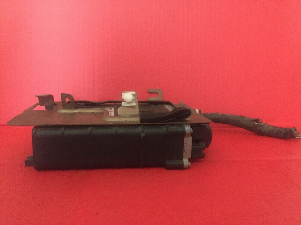 NY413-4 OEM 96 VOLKSWAGEN JETTA ENGINE CONTROL COMPUTER MODULE ECM ECU