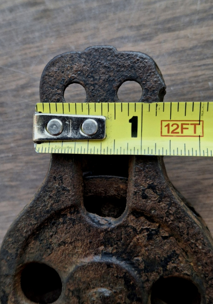Vintage Pulley, Wall mount , Cast Iron