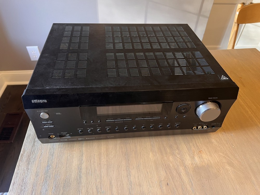 Integra DRX-3 AV Receiver-Excellent condition-Works great