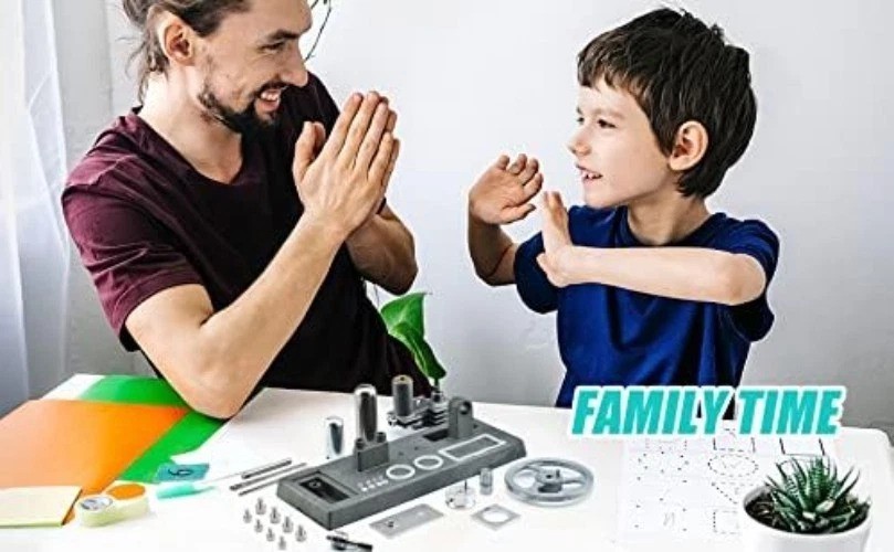 Stirling Engine Model for Physics Enthusiasts-