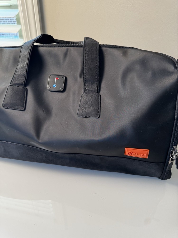 stitch golf ultimate garment bag EUC