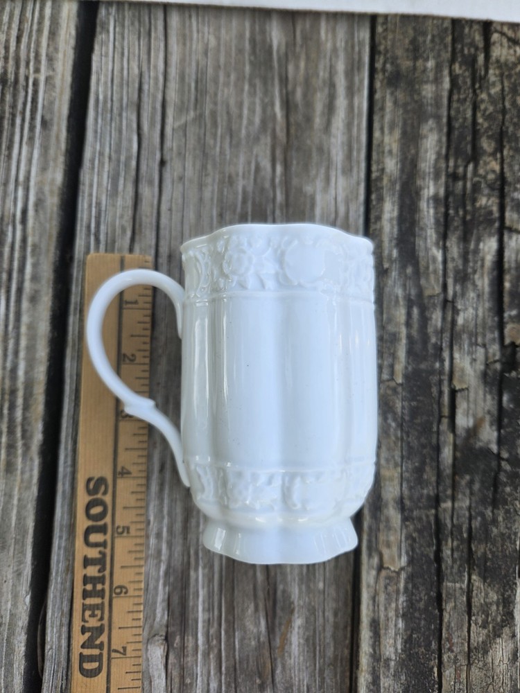 Kaldun & Bogle White Coffee Mug Chocolate Cup Embossed Pattern