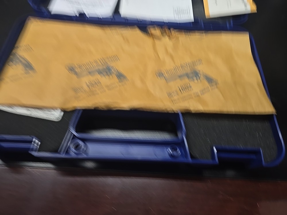 Smith And Wesson .357 586-8 Plastic Case