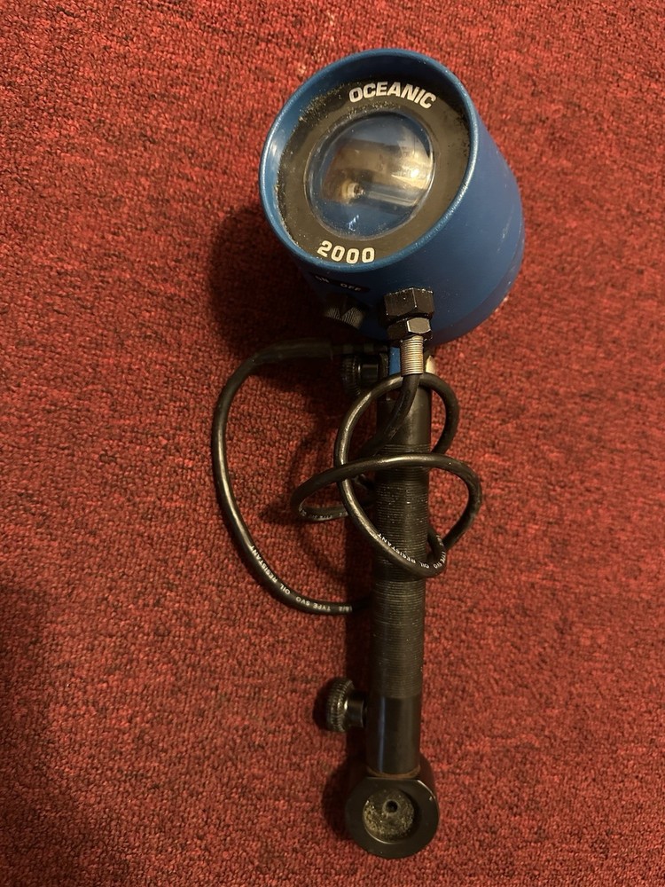 Oceanic Underwater Flash 2000