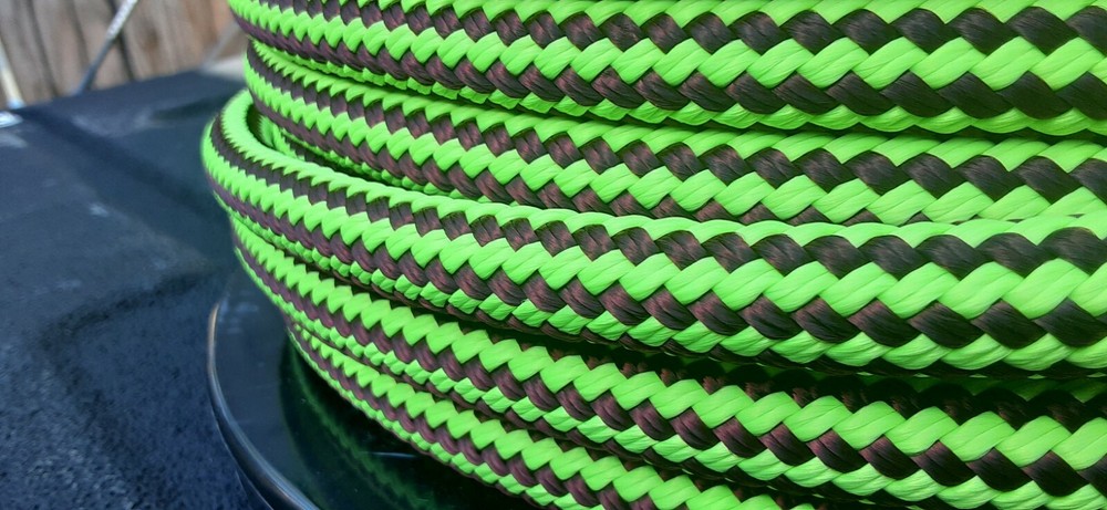 9/16 x 100 ft. Double Braid-Yacht Braid Polyester Rope. Lime/Burgundy