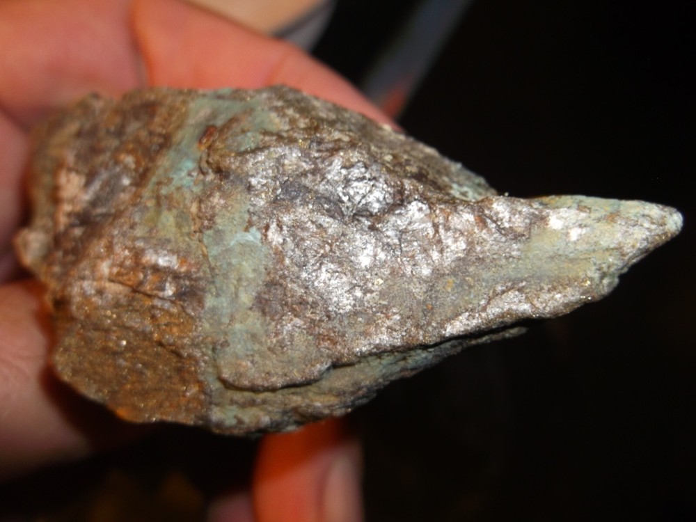 Gold, silver, copper, 263 grams samples ,ore high grade .