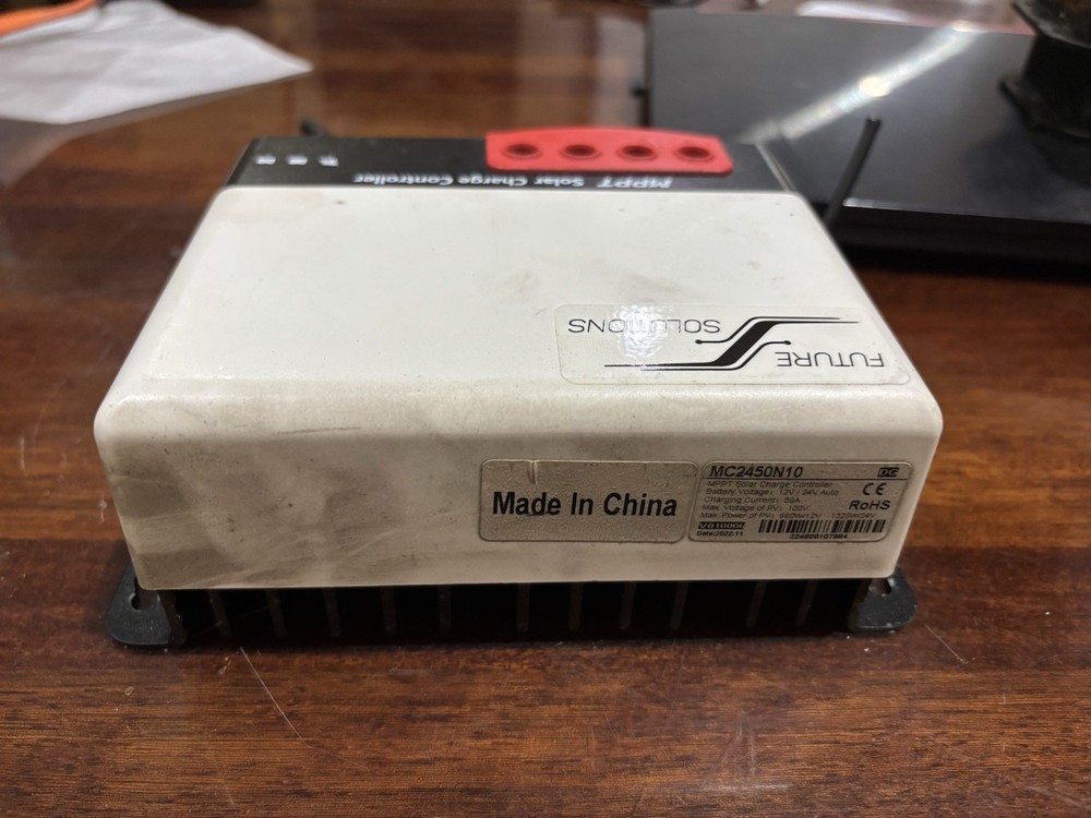 Future Solutions MPPT Solar Charge Controller 100V, 50A