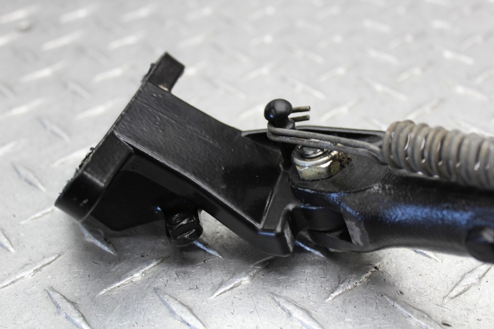 1998 TRIUMPH THUNDERBIRD KICKSTAND
