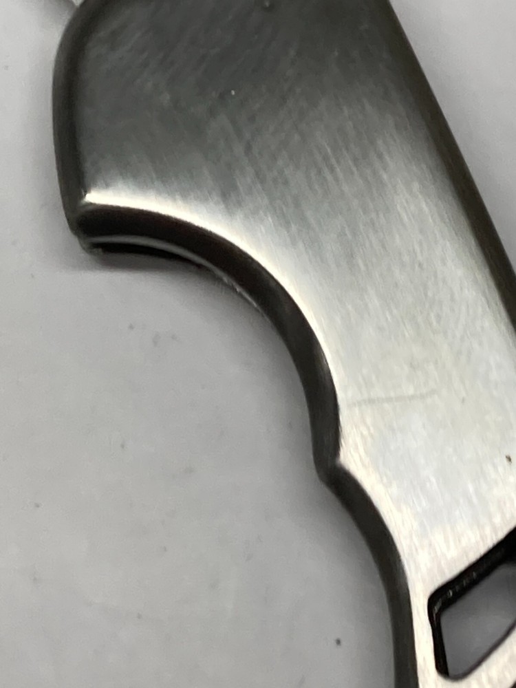 Master Silver Folder w/Plain Blade, Clip, Lockback YD-8009