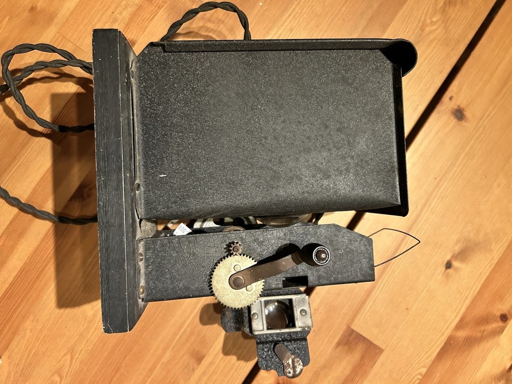Keystone Movigraph Slide Projector
