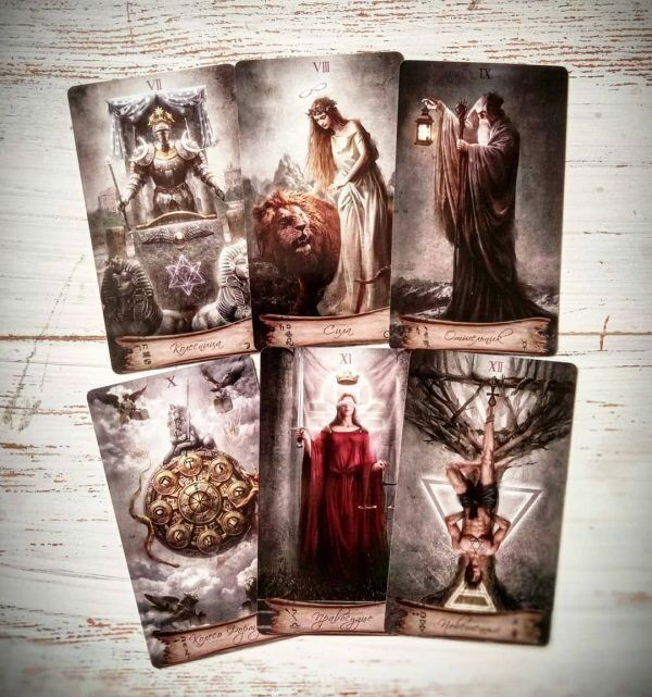 Heaven & Earth Tarot: A 78 Tarot Card Deck English Version Future Telling Oracle