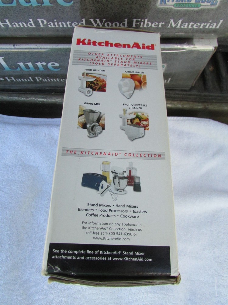 New KitchenAid Pasta Roller & Cutter Set KPRA