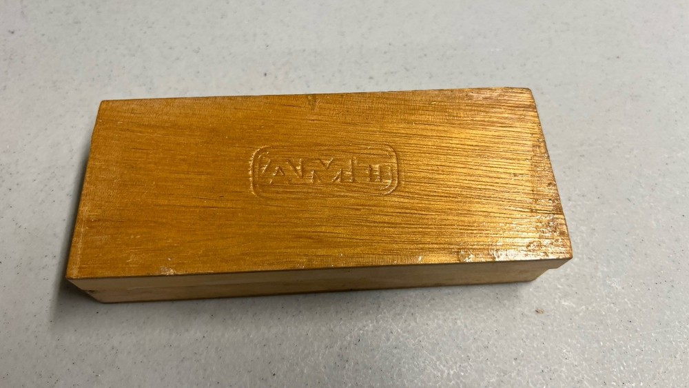 AMT Sharpening Stone - Tool Sharpening Stone in Wooden Case