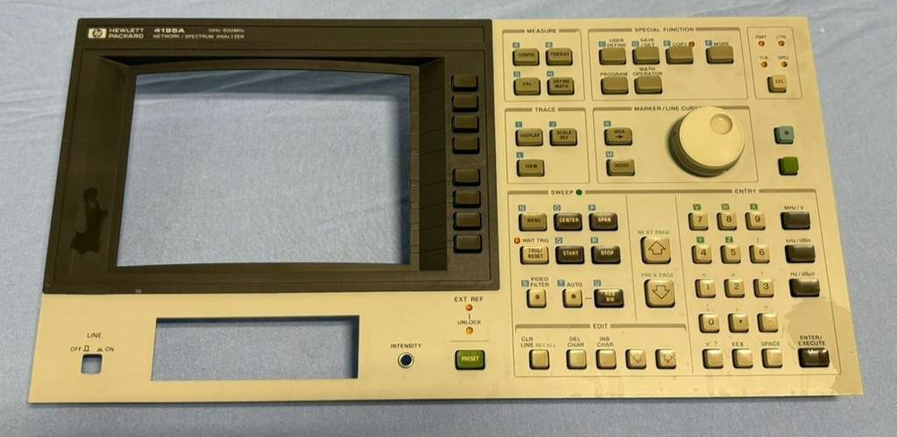 HP Hewlett Packard 4195A Network / Spectrum Analyzer 10Hz-500MHz Front Panel