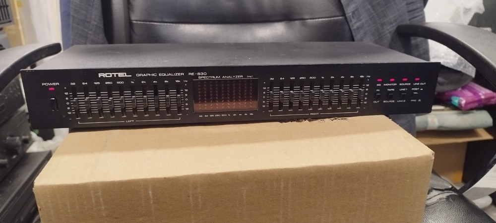 ROTEL EQUALIZER RE 830 SPECTRUM ANALYZER VINTAGE TESTED
