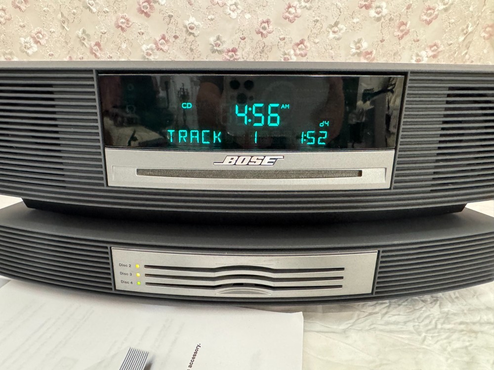 Bose Wave Music System CD AM/FM W/ 3 CD Changer & Remote Control