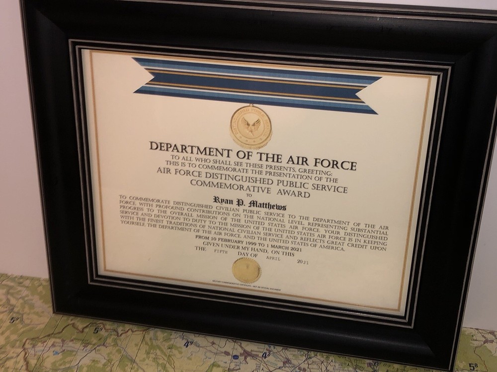 USAF DISTINGUISHED PUBLIC SERVICE COMMEMORATIVE AWARD CERTIFICATE Type-1