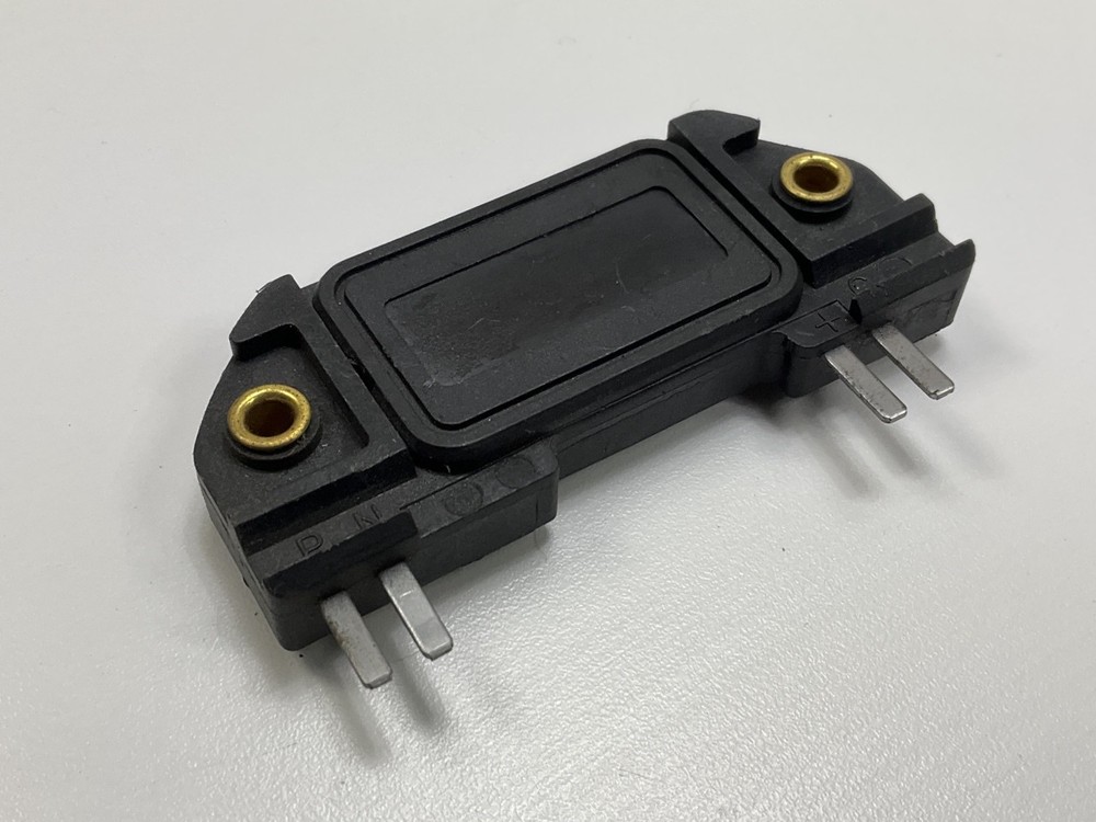 NEW - OUT OF BOX DR403 Ignition Control Module