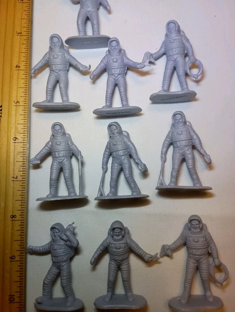 Army Men Lot - Different Sizes - Fire Fighters - Astronauts - 300+