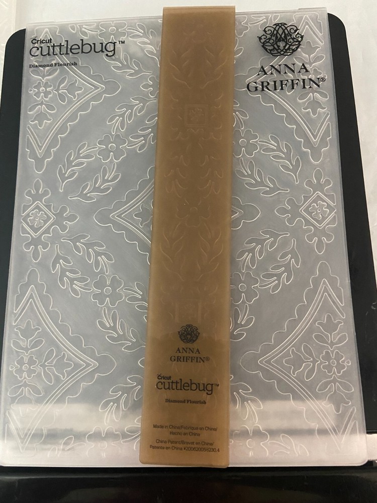 Cricut Cuttlebug Anna Griffin Embossing Folder & Border-SPRING