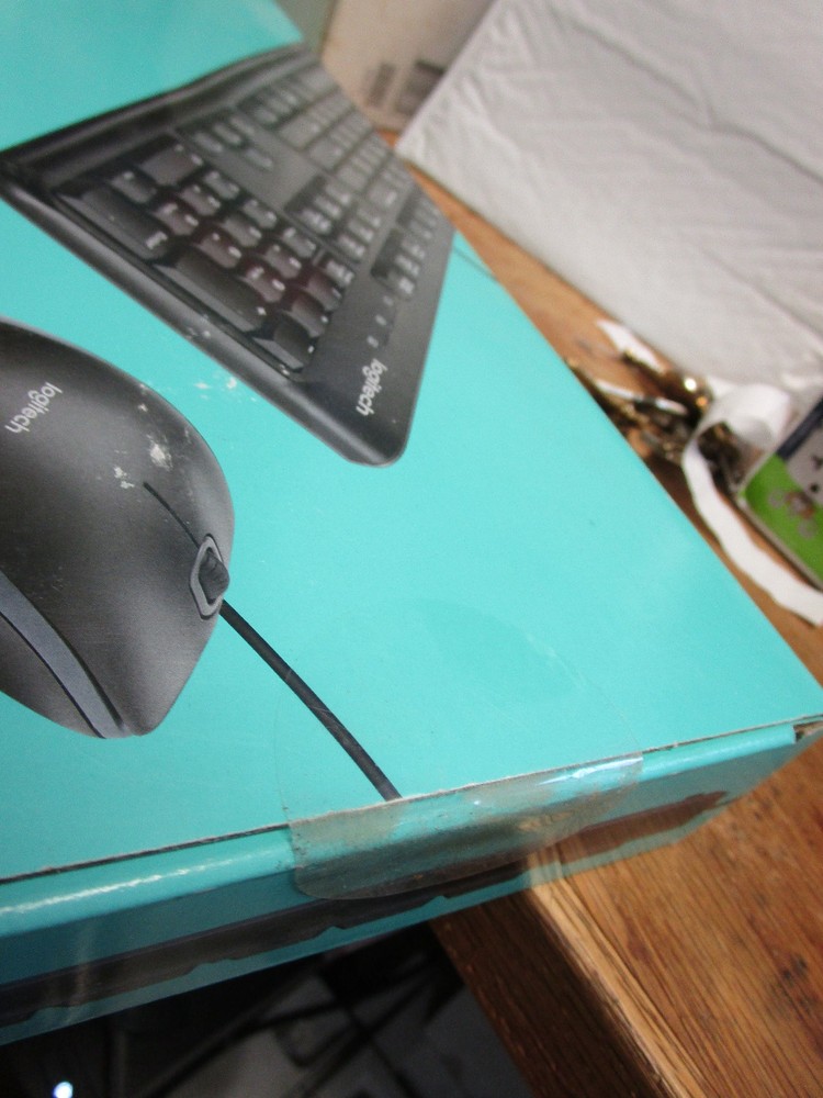 Logitech MK120 (920-002565) Wired Keyboard and Mouse Combo