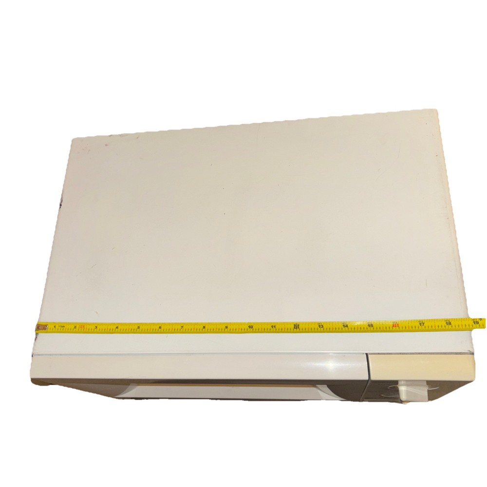 GE Turntable Microwave Oven