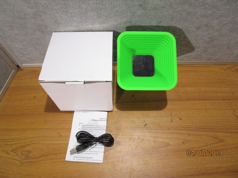 iSquare Bluetooth Silicone Battery Operated Speaker