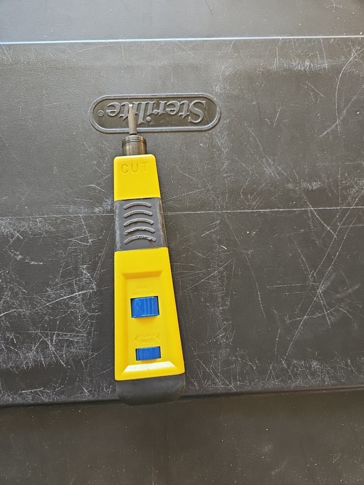 Platinum tools 13100 punch down impact tool