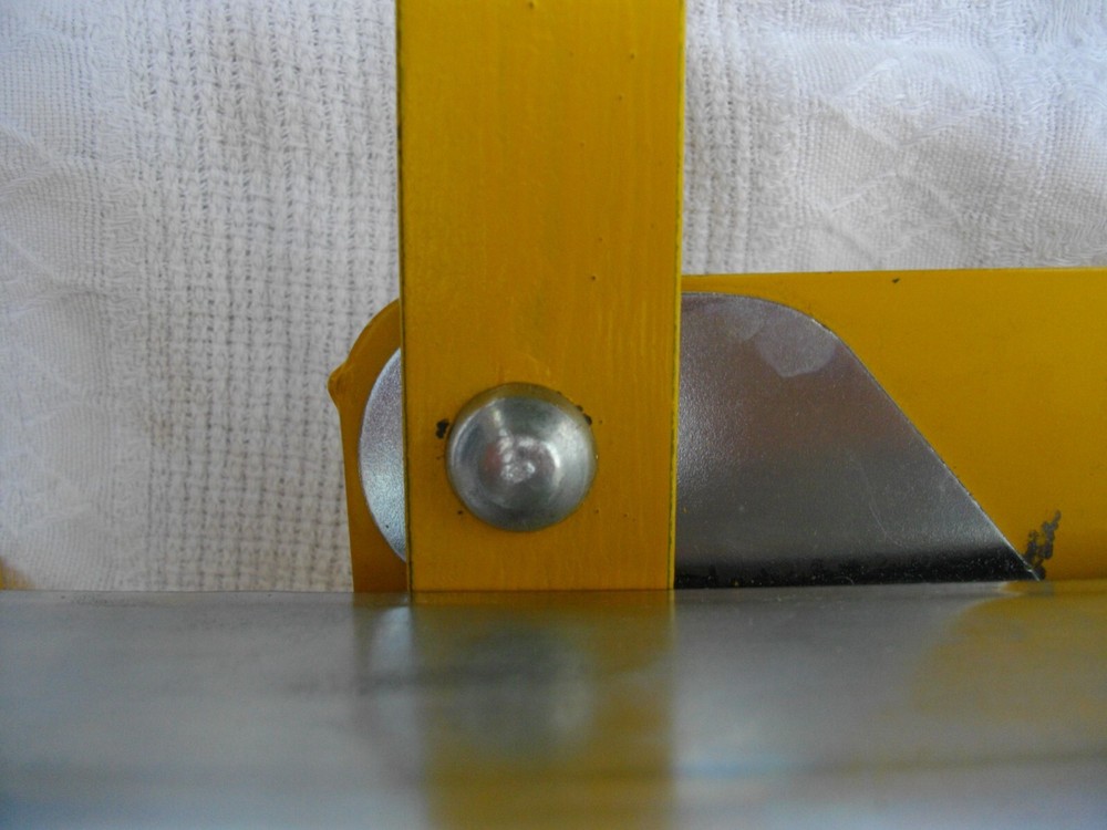 Fold-Out WARNING TRIANGLE Hazard Sign Sturdy Solid Metal Wind Resist USA Made