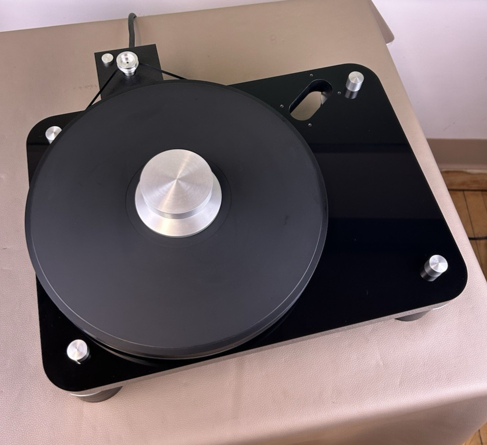 BASIS 2001 TURNTABLE BOX COOL