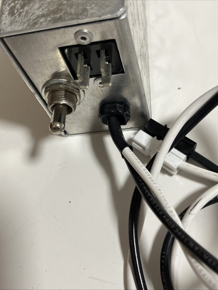 Alpha Technologies Service Power Inserter SPI 20, 20 Amp