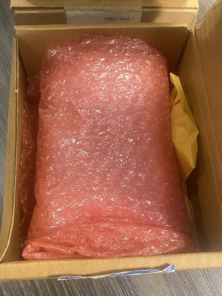 Johnson Controls DMQ-1000-1 Thermostat Wall-Mount - Enhanced Customer Interface