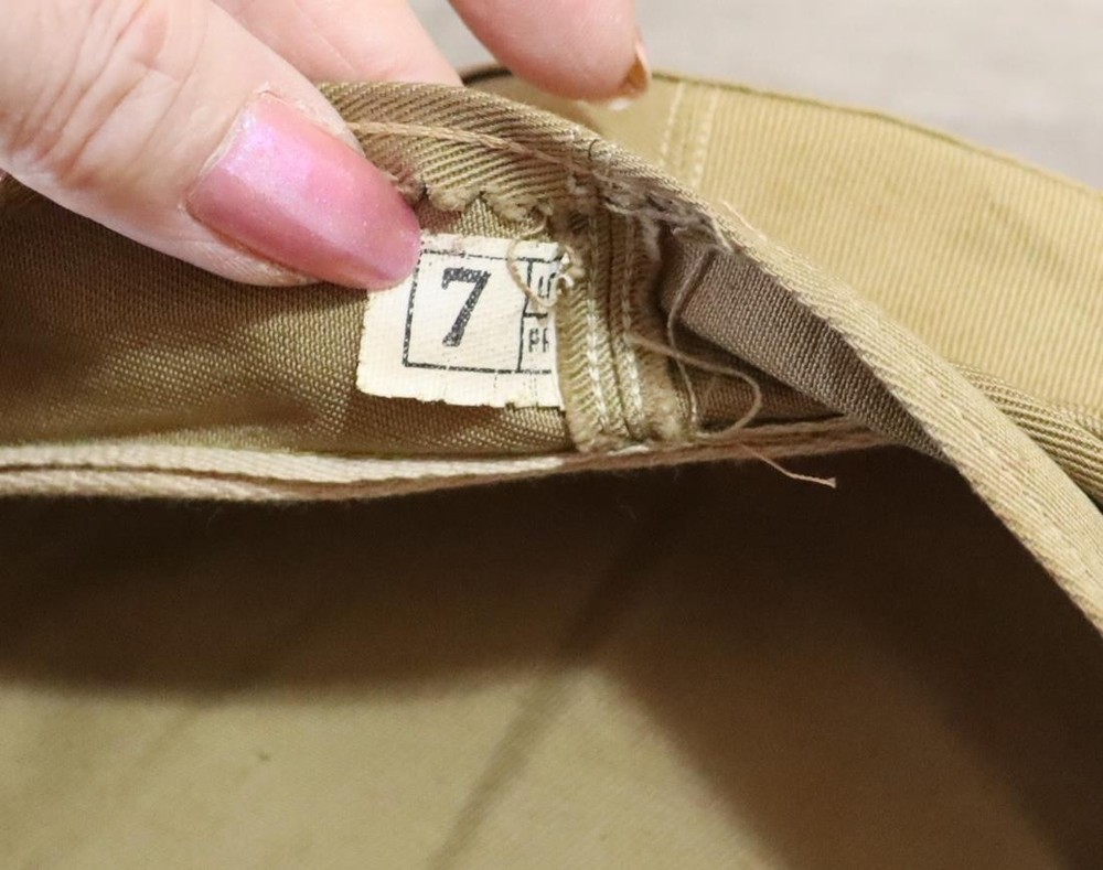 WWII US NAVY KHAKI VISOR HAT CAP SIZE LABEL 7
