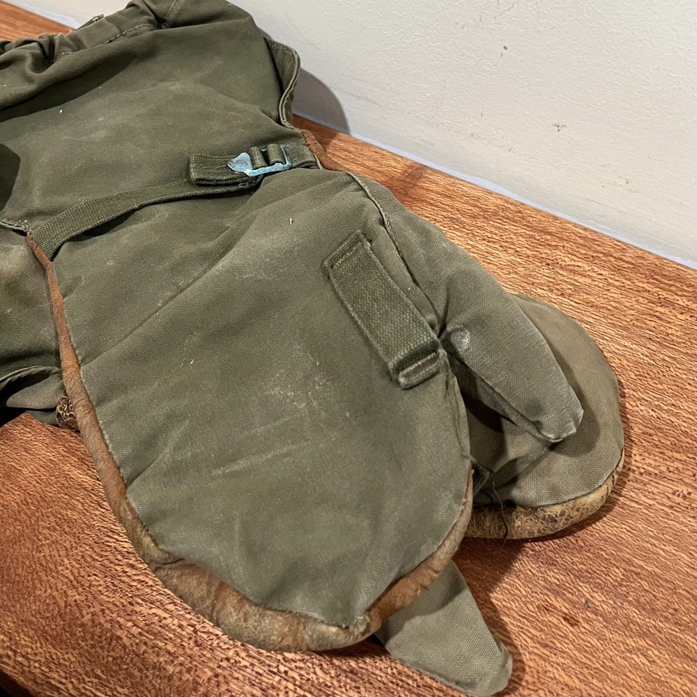 1951 Vintage US Military Shooting Mittens - Size Medium