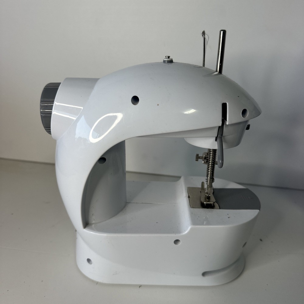 Easy Home 2 speed Mini Sewing Machine