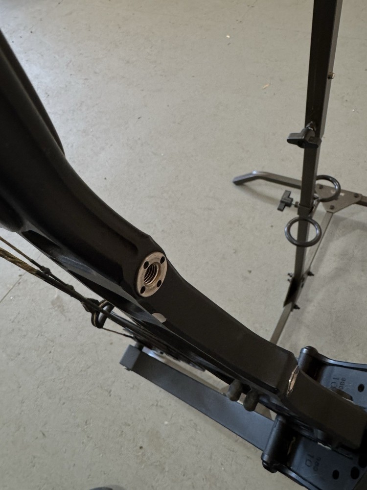 PSE EVO EVL 32 Compound Bow Right-Hand 25-30.5” 50-65#