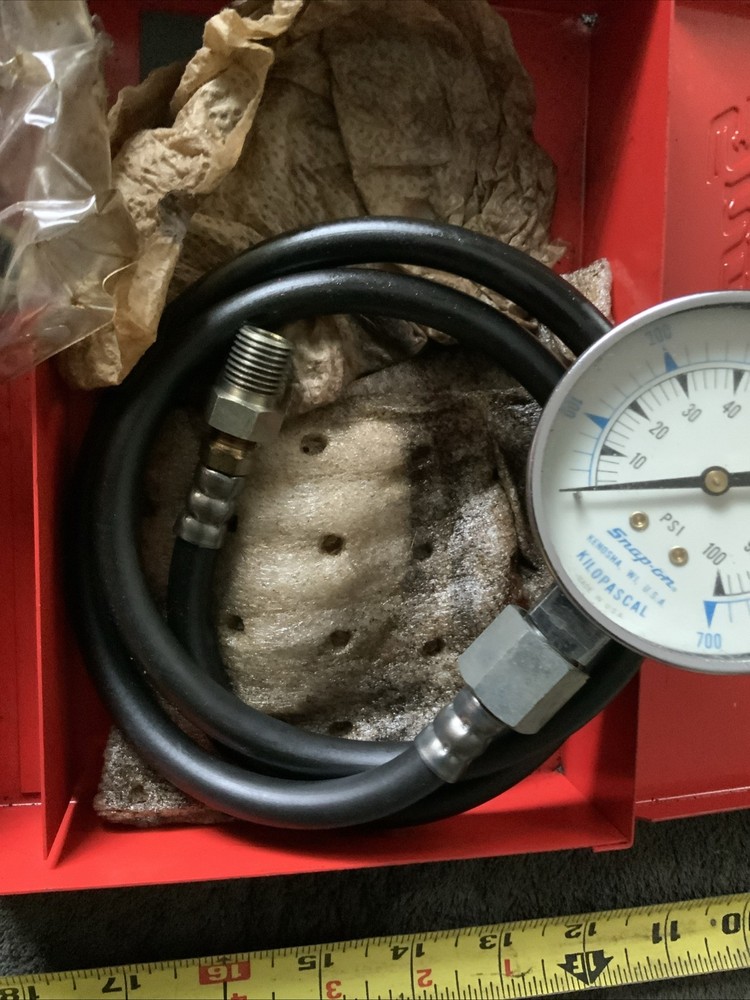 Snap On Kilopascal Compression Tester In Metal Case..,.see Pics…