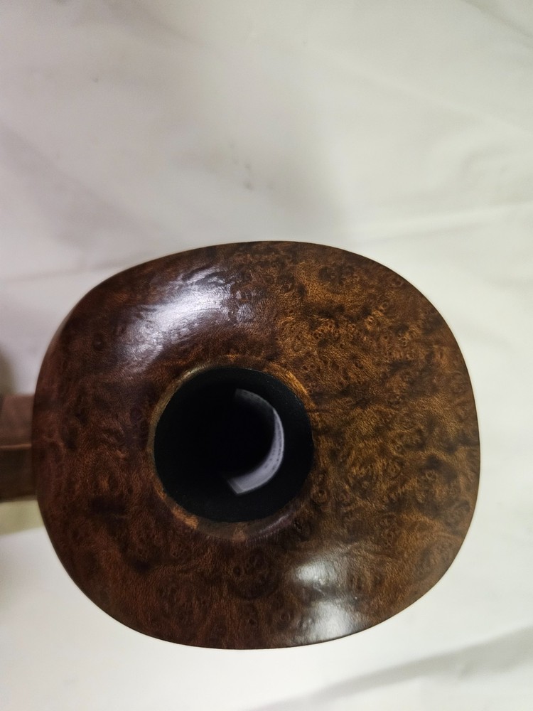 Mario Grande Diamond-Shank Dublin Pipe