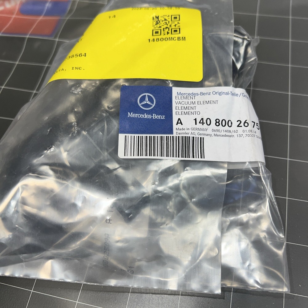 Genuine Mercedes w140 Vacuum Element trunk release handle deck lid lock actuator