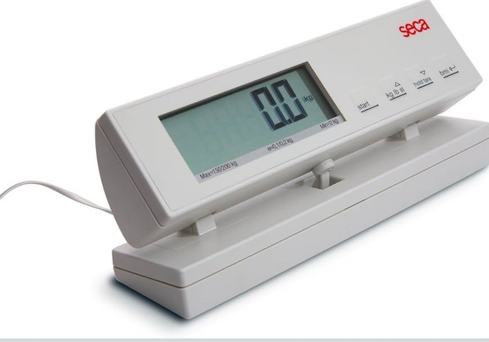 Seca 869 Flat Scale with Remote Display 550 LBS/250 KG Capacity