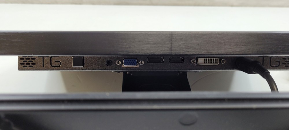 Tech Global Evolution Tech Armor 19" LED Monitor NEW IN BOX