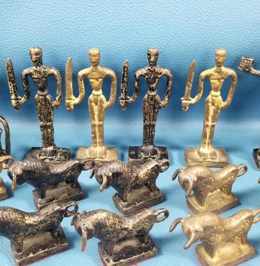 Unique VTG Solid Brass Chess Set Brutalist Spanish Design Bulls Incomplete