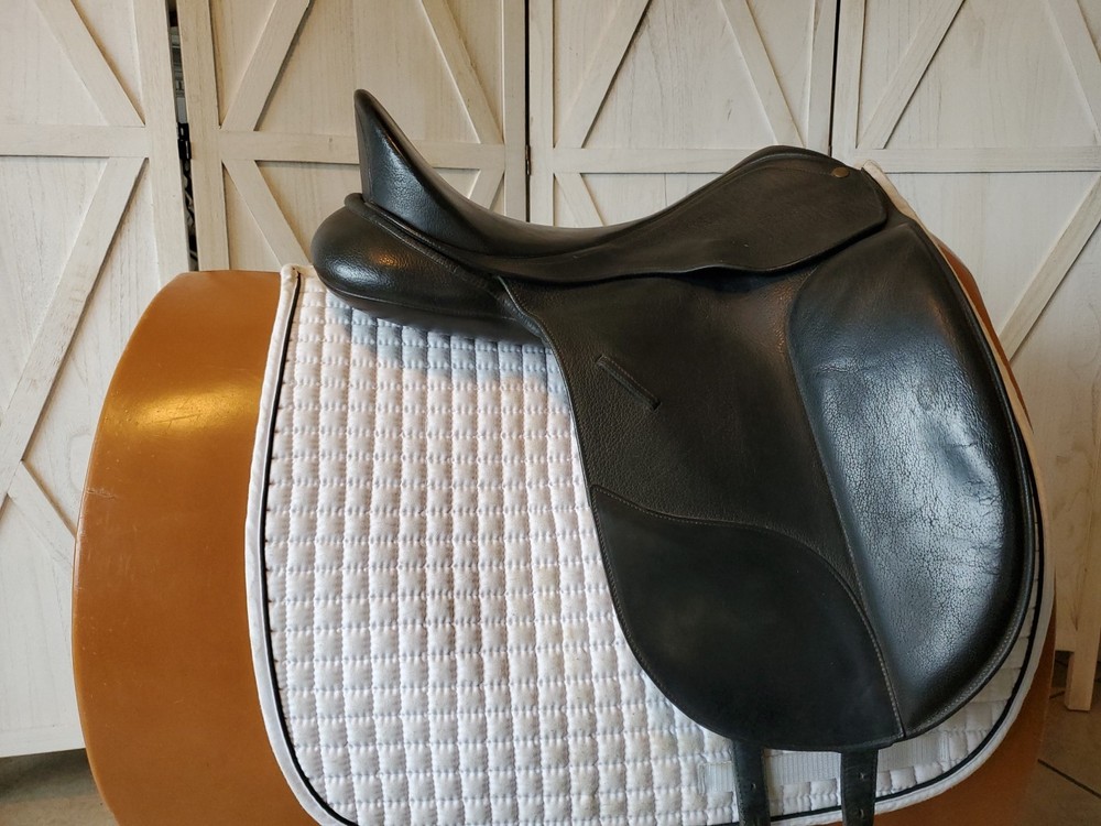 Bates Isabell Werth Dressage Saddle 18"