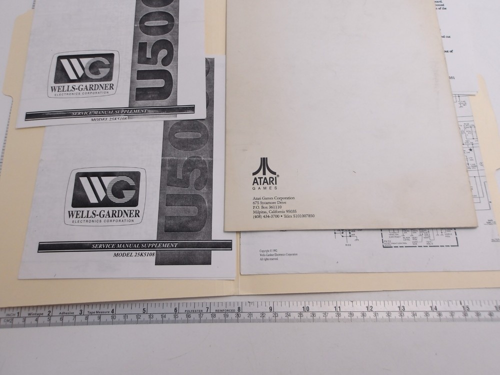 Atari - Monitor Manuals - Distributors pack